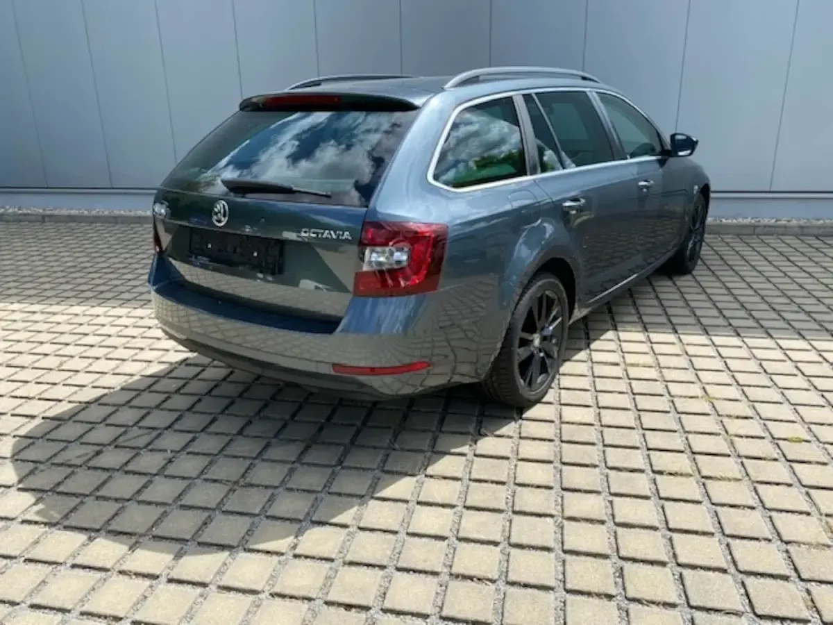 Gebraucht Skoda Octavia Style 150 PS (110 kW) 2018 Quarzgrau metallic (metallic) Kombi