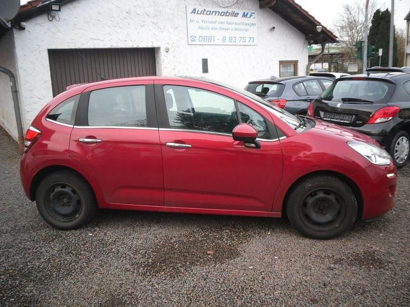 Lackierung rot rubi/metallicl Gebraucht 2015 Citroën C3 SELECTION Limousine | 4.490 € (Fairer Preis) - Bild 1/4