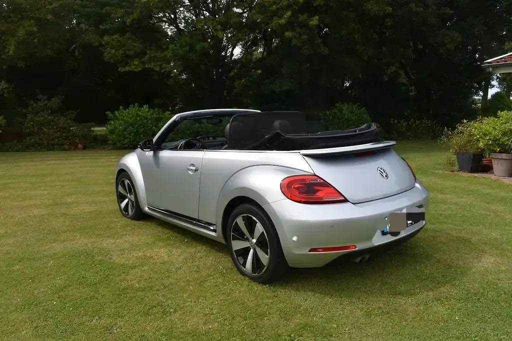 Gebraucht VW Beetle Exclusive 140 PS (102 kW) 2014 Silber Kleinwagen