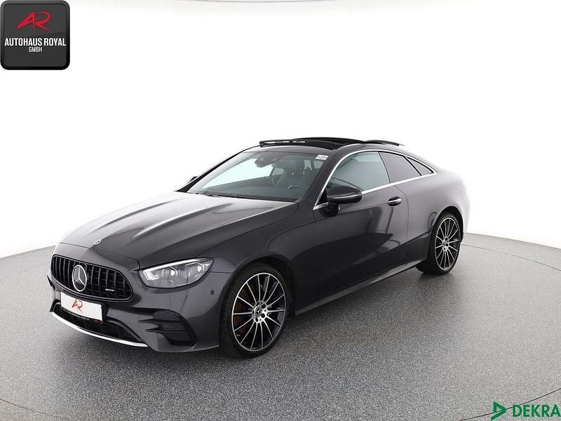 Grau Gebraucht 2021 Mercedes E220 AMG Coupé | 44.780 € (Fairer Preis) - Bild 1/4