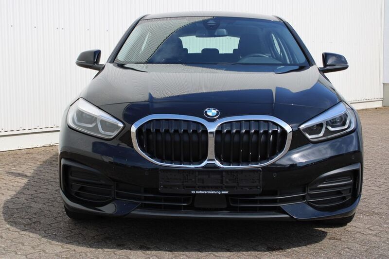 Gebraucht BMW 118 Advantage 136 PS (100 kW) 2023 Schwarz Kleinwagen