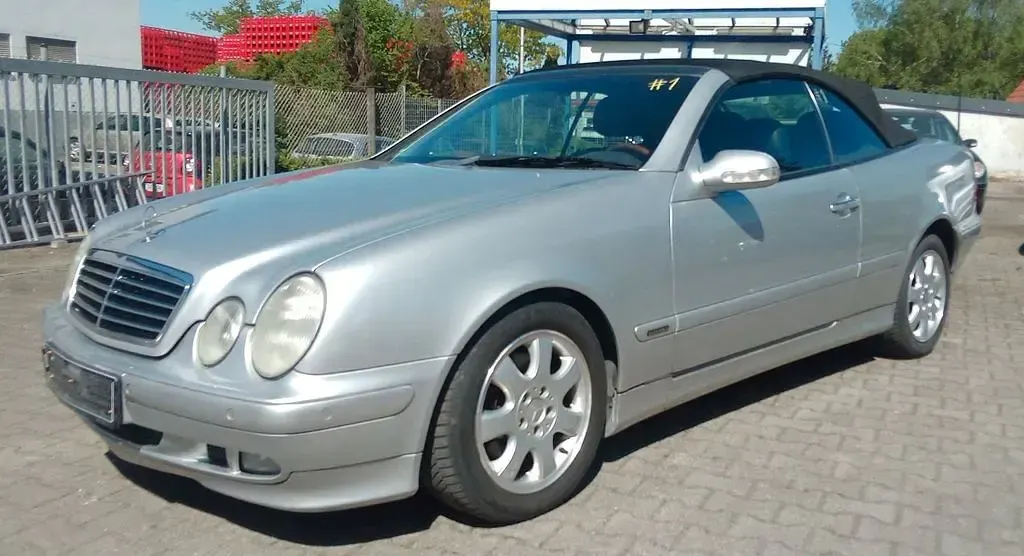 Gebraucht Mercedes CLK320 218 PS (160 kW) 2002 Silber Cabrio