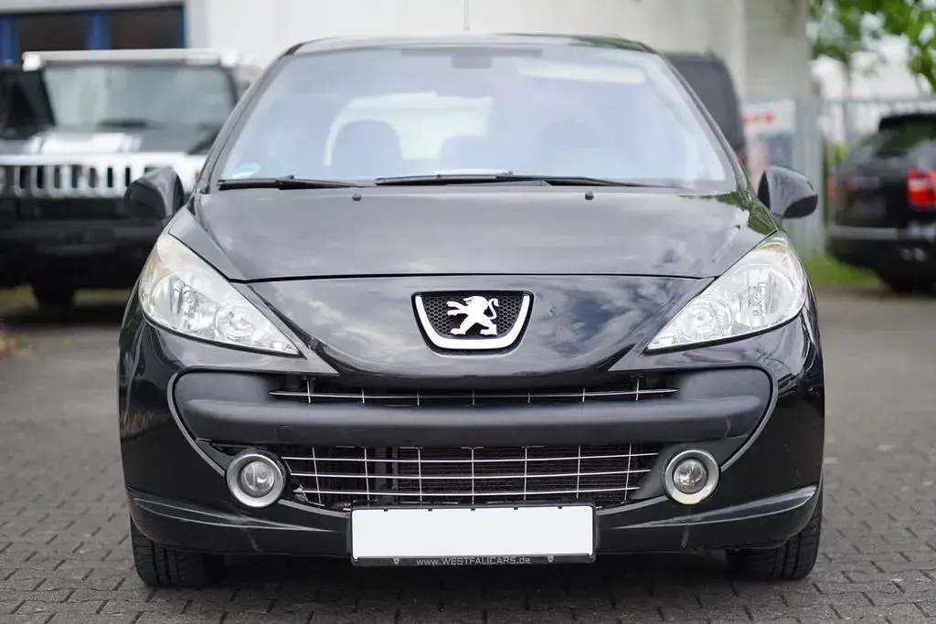 Gebraucht Peugeot 207 109 PS (80 kW) 2008 Schwarz Kleinwagen