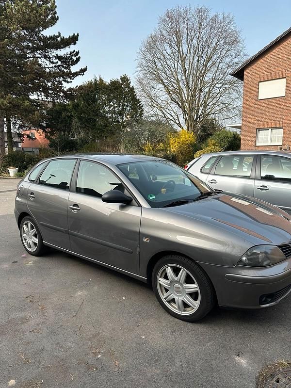 Gebraucht Seat Ibiza 75 PS (55 kW) 2005 Grau Kleinwagen