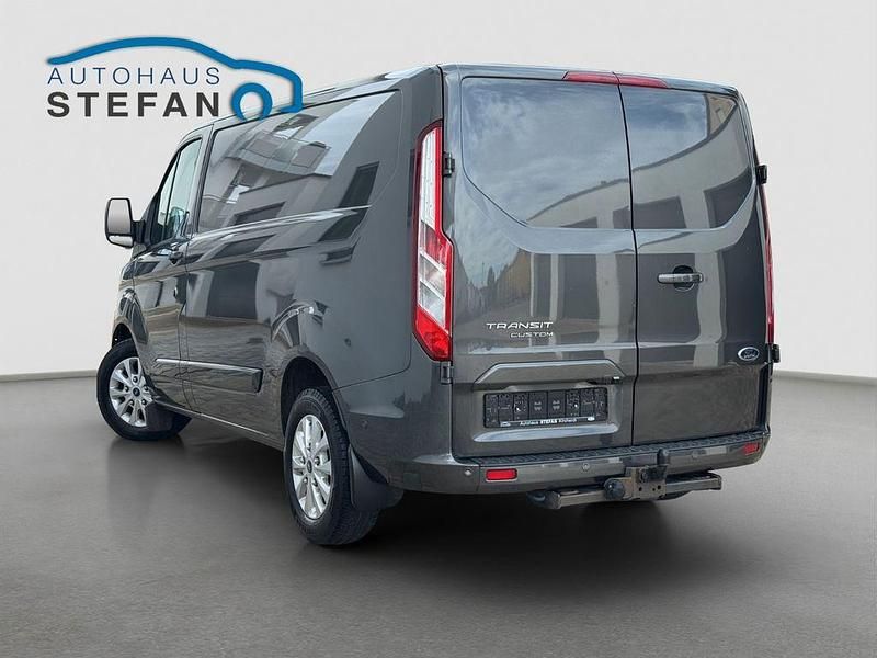 Gebraucht Ford Transit Custom Limited 170 PS (125 kW) 2022 Grau Van / Kleinbus