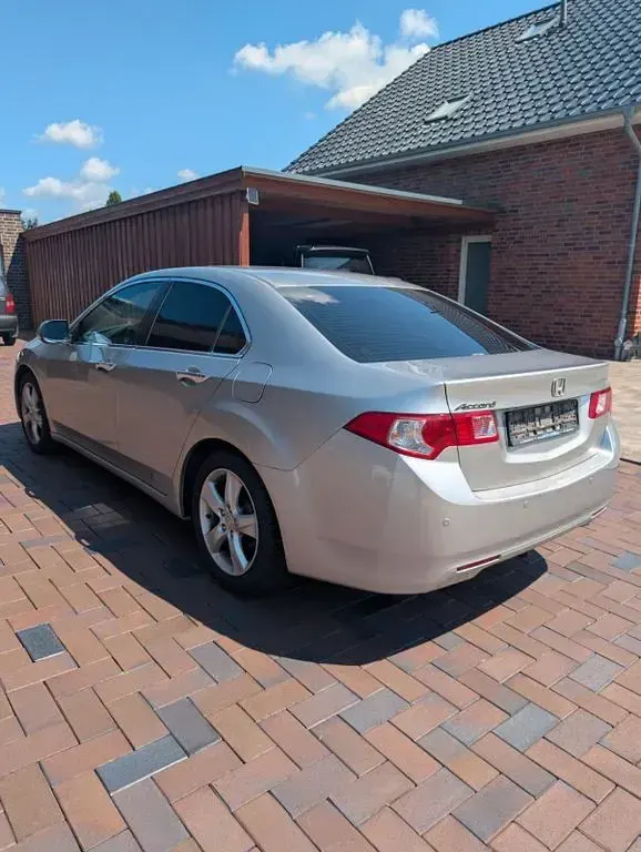 Gebraucht Honda Accord Executive 150 PS (110 kW) 2008 Grau Limousine
