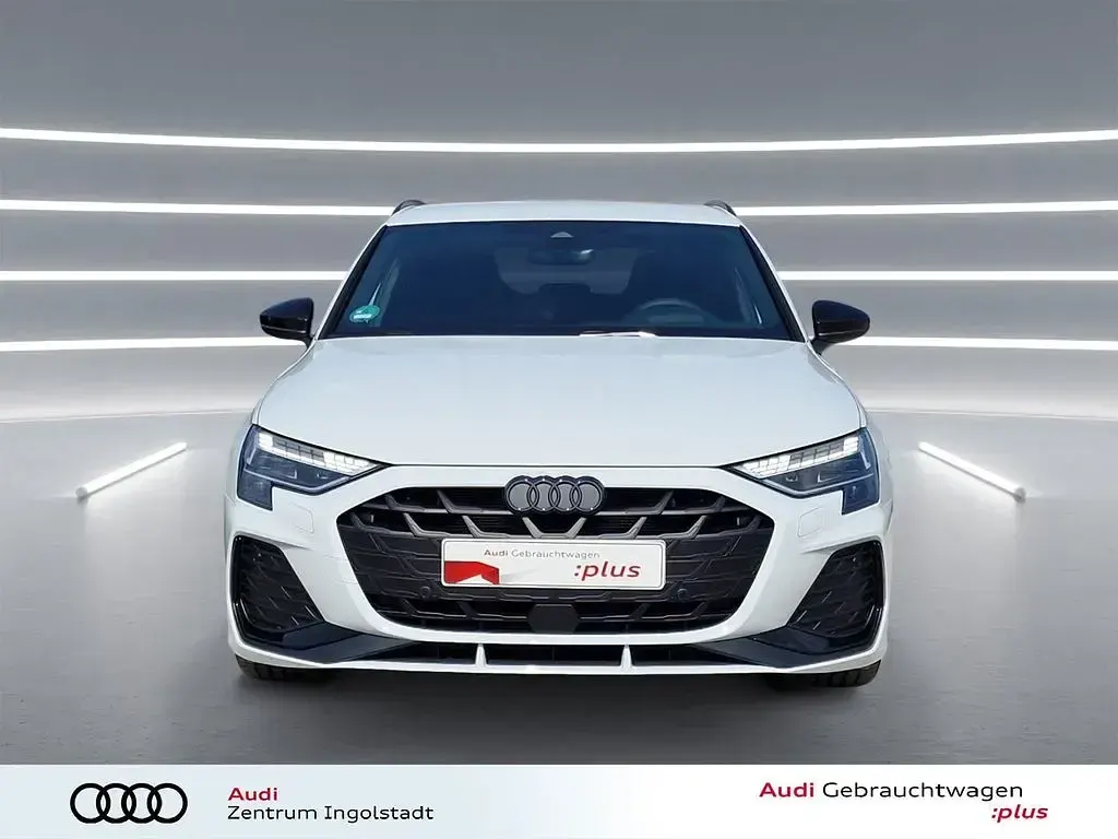 Gebraucht Audi A3 S-Line 150 PS (110 kW) 2025 Gletscherweiß metallic Limousine