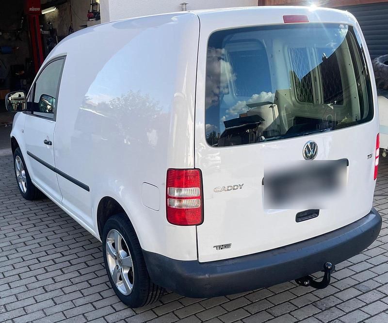 Gebraucht VW Caddy 102 PS (75 kW) 2012 Weiß Van / Kleinbus