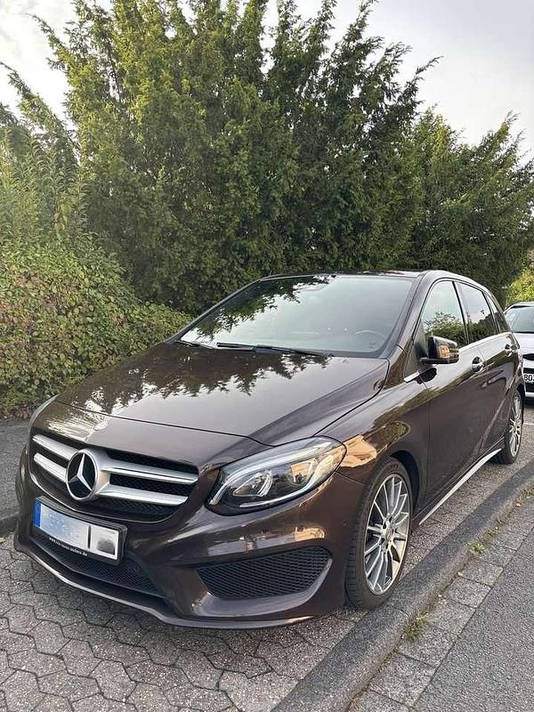 Gebraucht 2015 Mercedes 200 AMG line Kombi | 10.200 € (Fairer Preis) - Bild 1/4