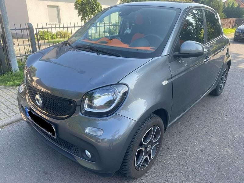 Usado Smart ForFour 71 HP (52 kW) 2019 Cinzento Citadino