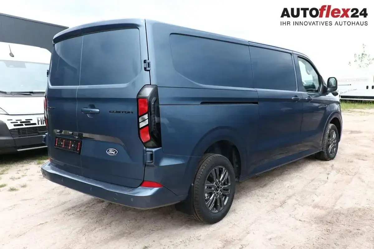 Nouvelle Ford Transit Custom Limited 170 ch (125 kW) 2026 Bleue Monospace
