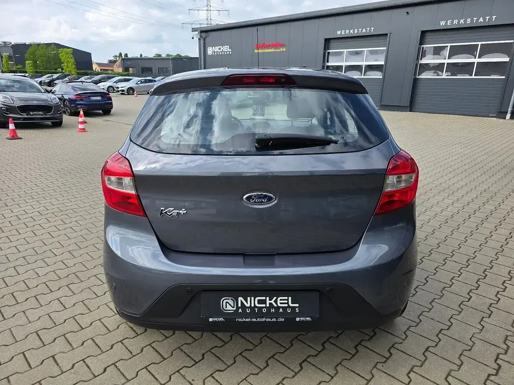 Occasion Ford Ka Plus Cool & Sound Edition 86 ch (63 kW) 2017 Gris Citadine