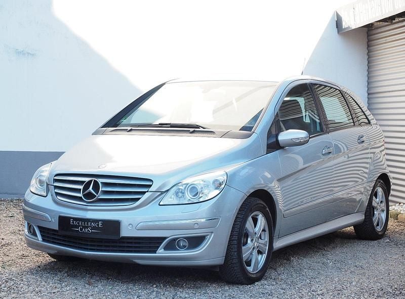 Gebraucht Mercedes B180 109 PS (80 kW) 2005 Polarsilber  metalliclack Van / Kleinbus