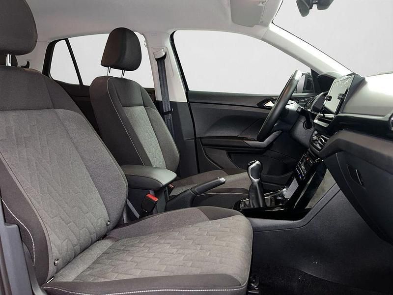 Gebraucht VW T-Cross Life 116 PS (85 kW) 2025 Deep black perleffekt (metallic) SUV