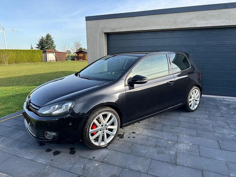 Schwarz Gebraucht 2009 VW Golf VI Highline Kleinwagen | 5.599 € (Teuer) - Bild 1/4