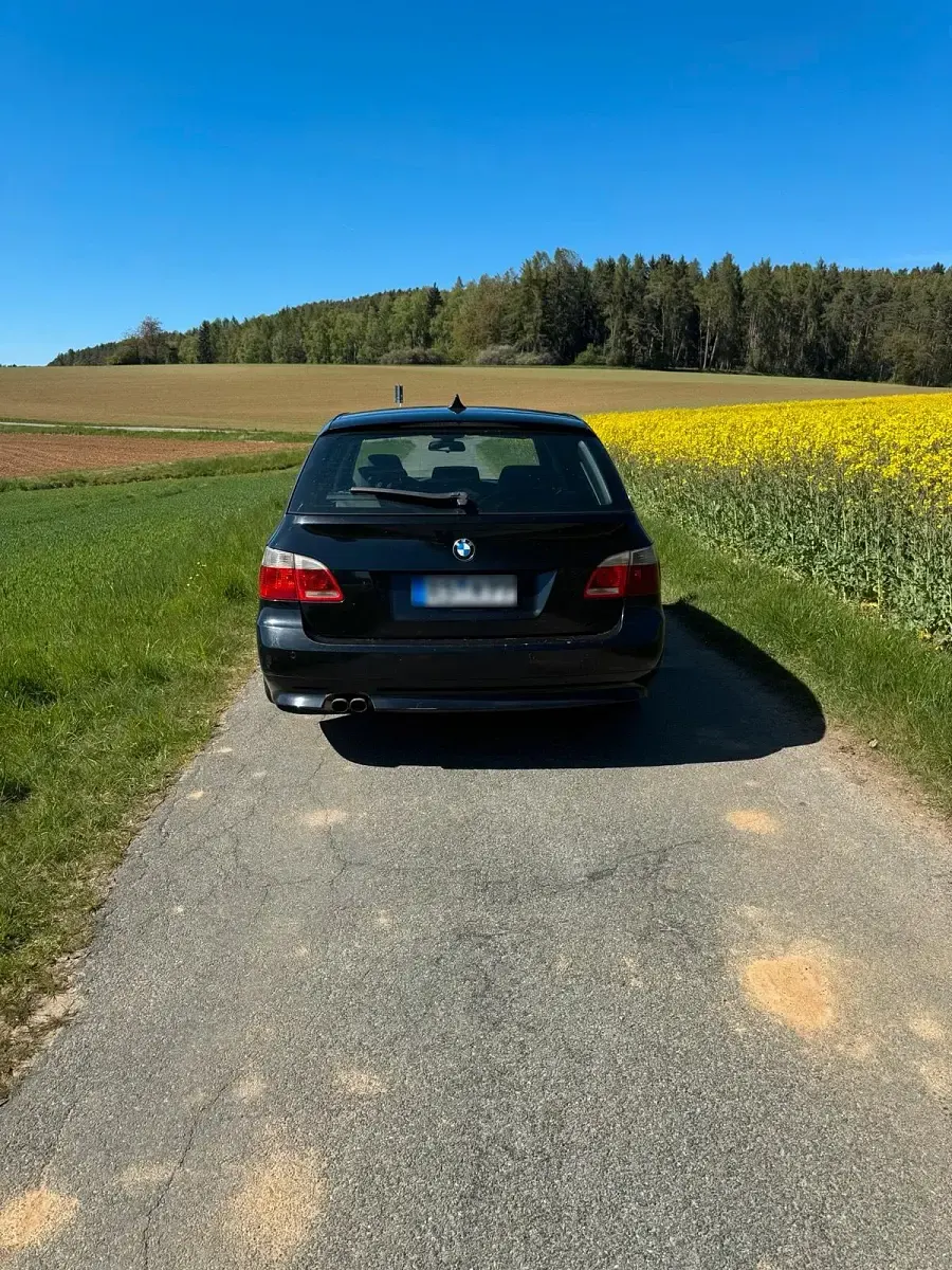 Gebraucht BMW 525 177 PS (130 kW) 2005 Schwarz Kombi