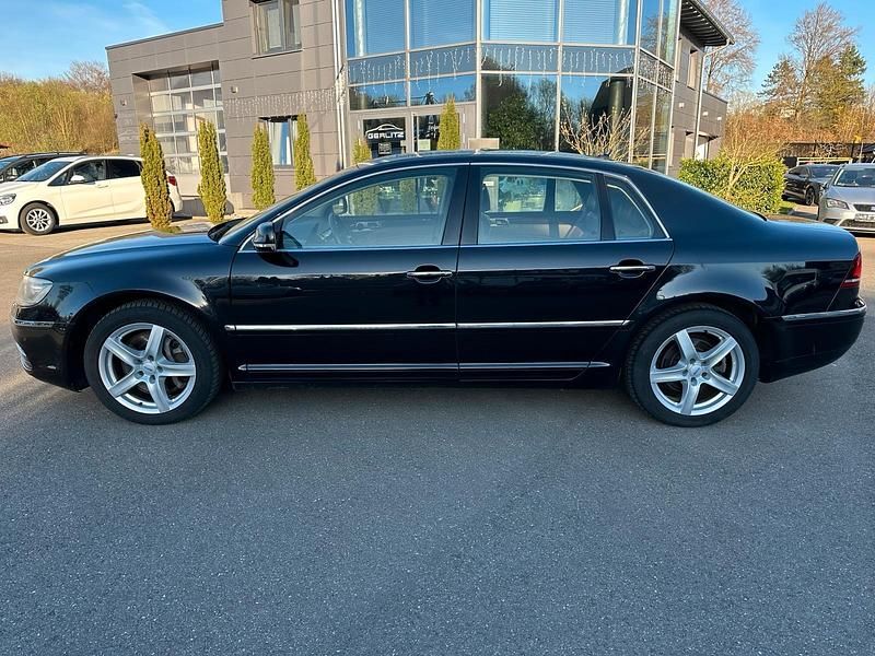 Usado VW Phaeton 239 HP (175 kW) 2013 Preto Sedan