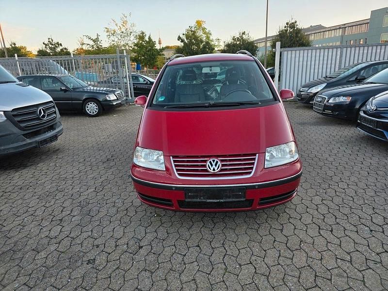 Rot Gebraucht 2007 VW Sharan Highline Van / Kleinbus | 1.699 € (Superpreis) - Bild 1/4