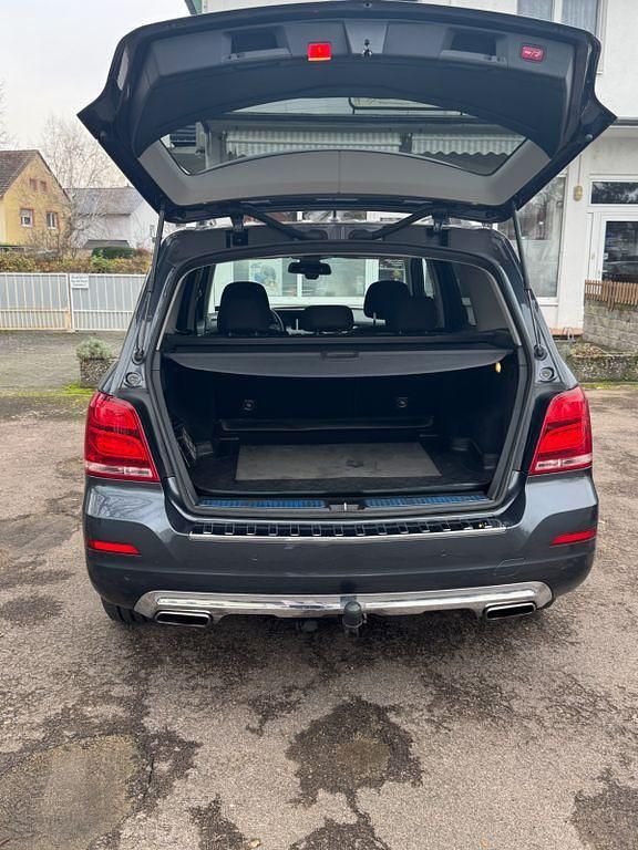 Gebraucht Mercedes 200 143 PS (105 kW) 2012 Grau SUV