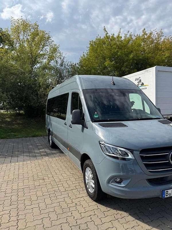 Silber Gebraucht 2021 Mercedes Sprinter Van | 62.199 € - Bild 1/4