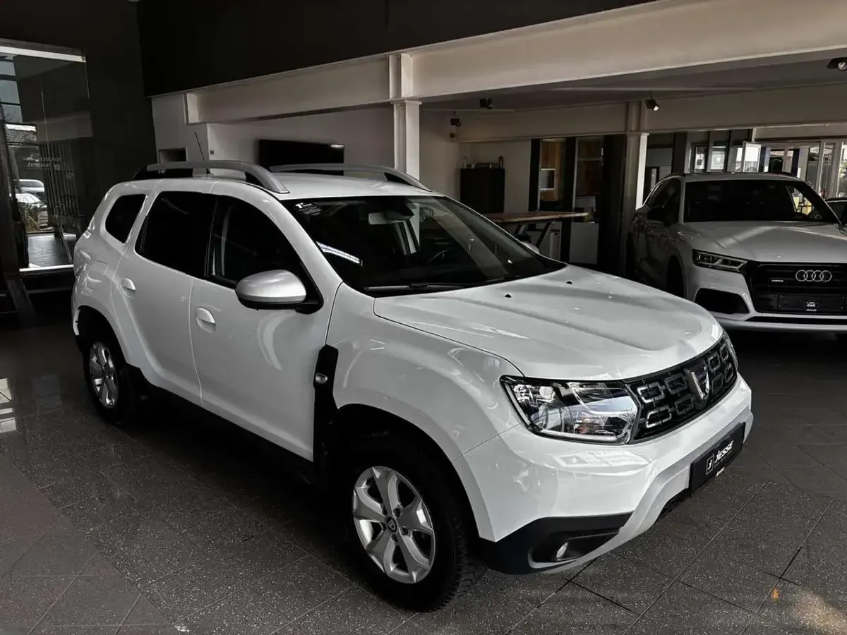Second-hand Dacia Duster 114 CP (83 kW) 2018 Alb SUV