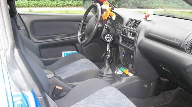 Gebraucht Mazda 323F 88 PS (64 kW) 1998 Braun metallic Limousine