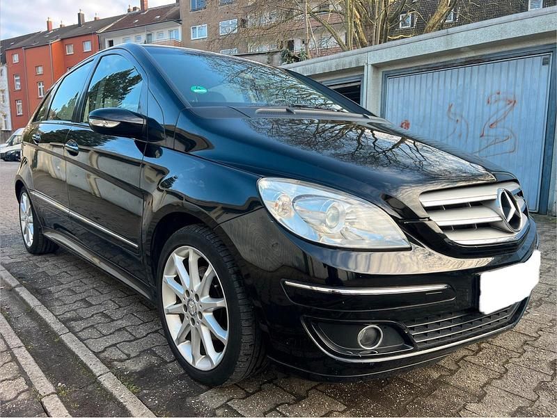 Gebraucht Mercedes B200 193 PS (141 kW) 2007 Schwarz Van / Kleinbus