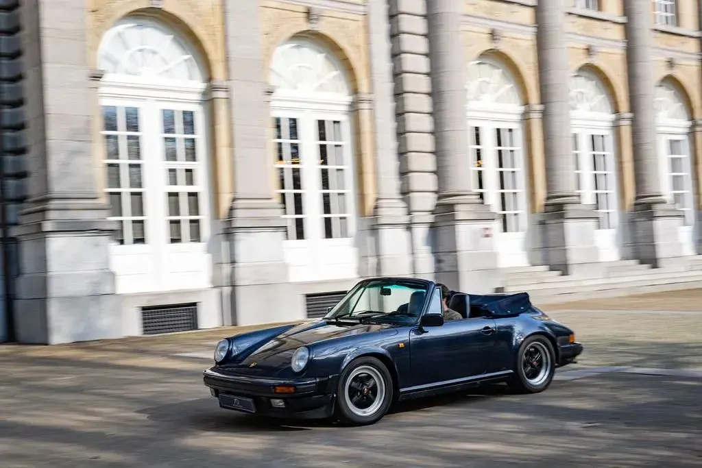 Gebraucht Porsche 911 232 PS (170 kW) 1989 Blau Cabrio
