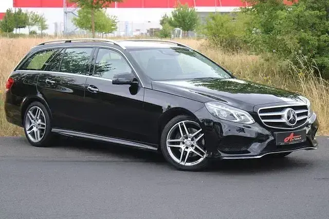 Gebraucht Mercedes E300 AMG line 231 PS (169 kW) 2014 Schwarz/baltic black Kombi