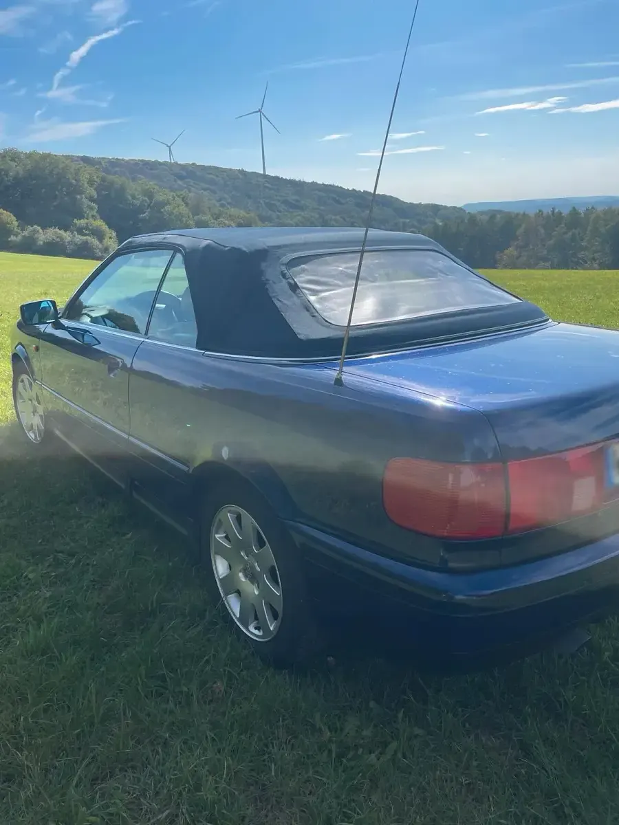 Gebraucht Audi Cabriolet 125 PS (91 kW) 1998 Blau Cabrio