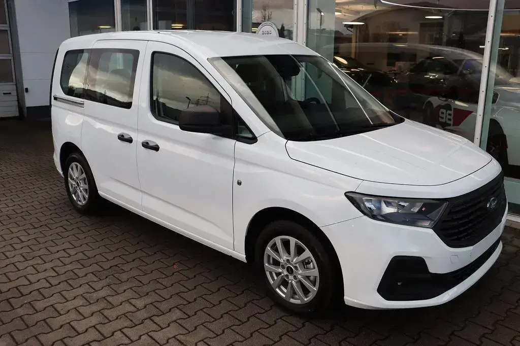 Neu Ford Tourneo Connect Trend 102 PS (75 kW) 2026 Frozen white Van / Kleinbus