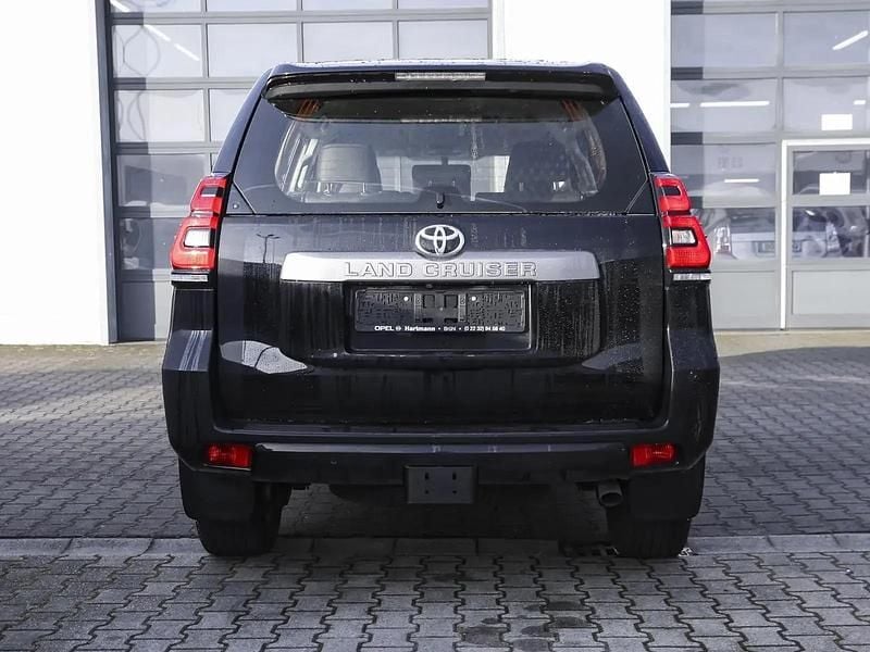 Gebraucht Toyota Land Cruiser 204 PS (150 kW) 2023 Schwarz SUV