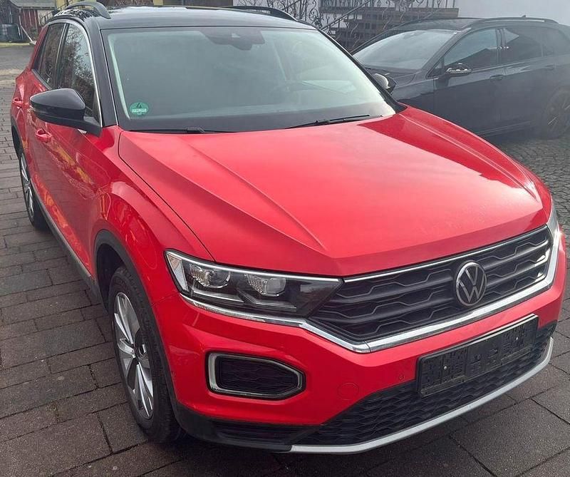 Gebraucht VW T-Roc Style 150 PS (110 kW) 2021 Rot SUV