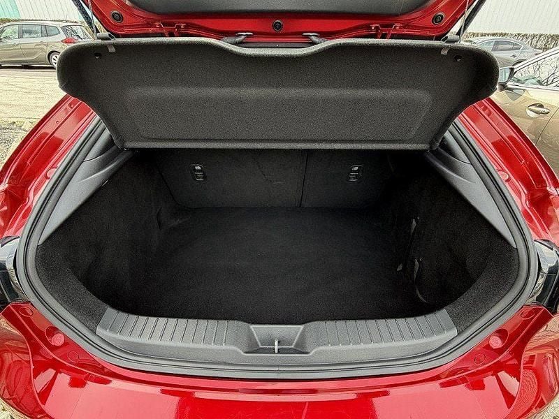 Gebraucht Mazda 3 122 PS (89 kW) 2020 Magmarot Limousine