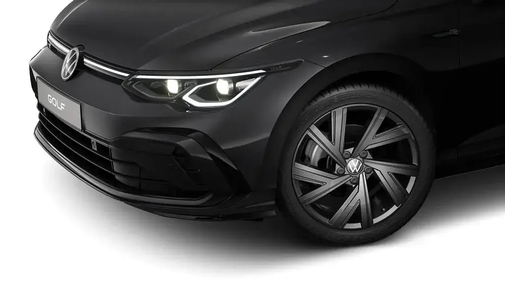 Gebraucht VW Golf VIII R-line 150 PS (110 kW) 2024 Grenadillschwarz metallic Limousine