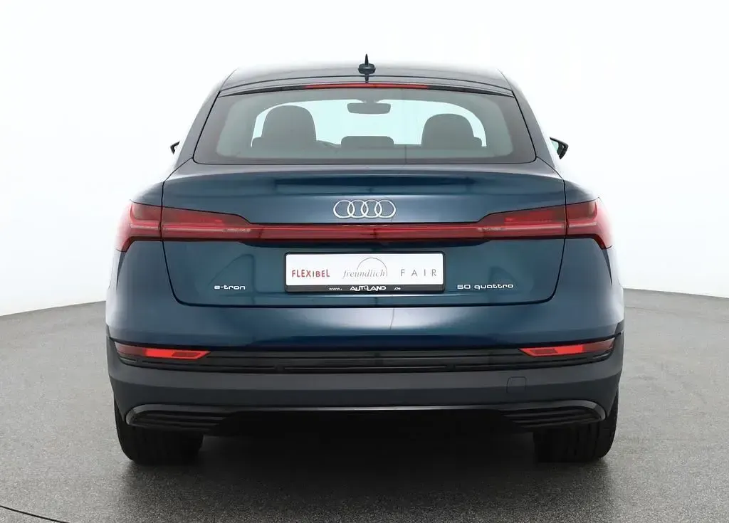 Gebraucht Audi e-tron Sportback S-Line 230 kW (313 PS) 2023 Galaxisblau SUV