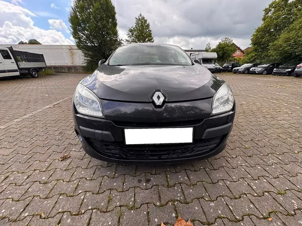 Gebraucht Renault Mégane Dynamique 106 PS (77 kW) 2009 Schwarz Limousine