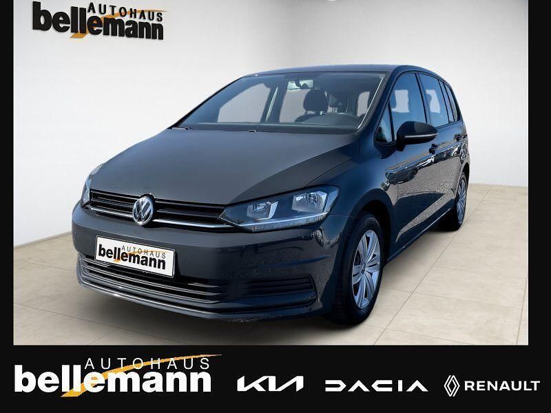 Grau Gebraucht 2019 VW Touran Trendline Van / Kleinbus | 16.780 € (Fairer Preis) - Bild 1/4
