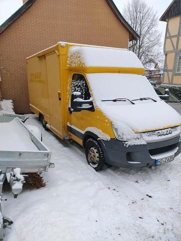 Gelb Gebraucht 2010 Iveco Daily Limousine | 12.000 € - Bild 1/4