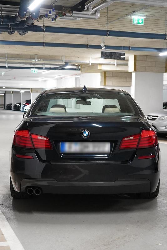 Gebraucht BMW 520 M Sport 163 PS (119 kW) 2011 Blau Limousine