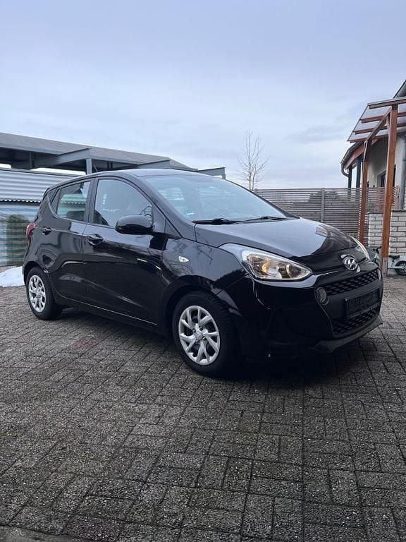 Schwarz Gebraucht 2019 Hyundai i10 Trend Kleinwagen | 9.300 € (Fairer Preis) - Bild 1/4