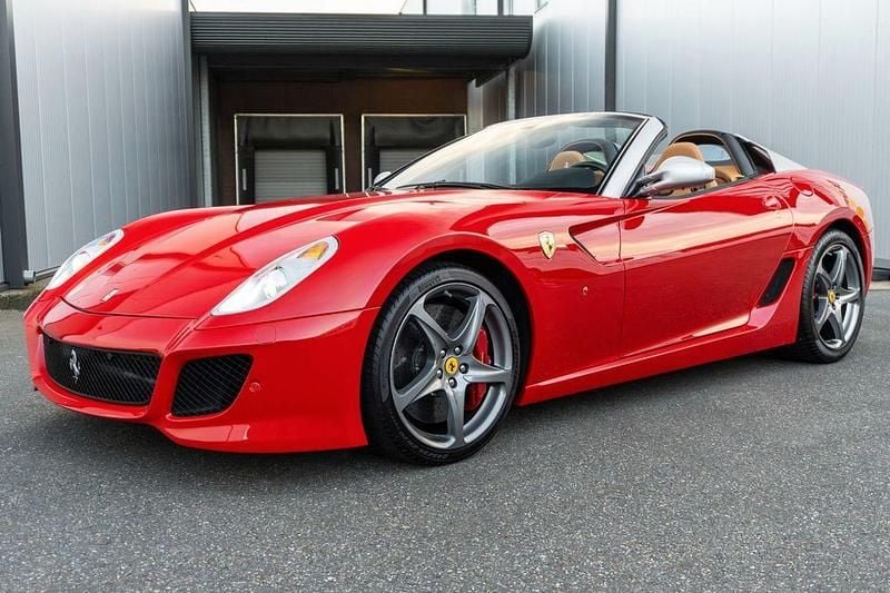 Gebraucht Ferrari 599 670 PS (492 kW) 2011 Rot Coupé