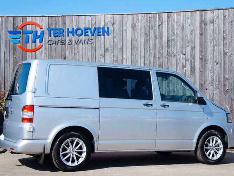 Gebraucht VW Transporter 179 PS (131 kW) 2010 Silber Van