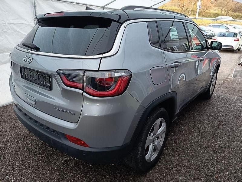 Gebraucht Jeep Compass Limited 140 PS (102 kW) 2018 Grau SUV