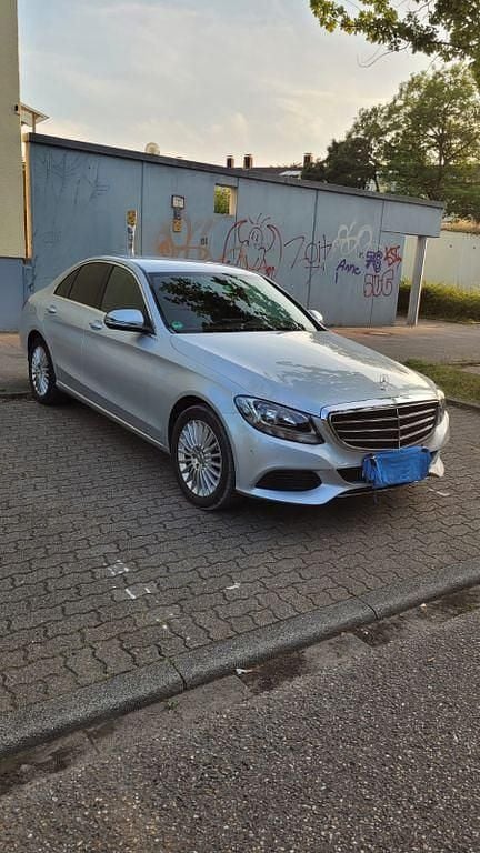 Silber Gebraucht 2017 Mercedes C180 Exclusive Limousine | 19.950 € (Guter Preis) - Bild 1/4
