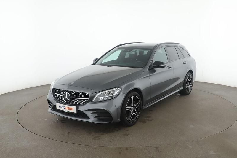 Grau Gebraucht 2018 Mercedes C220 AMG line Kombi | 26.390 € (Fairer Preis) - Bild 1/3