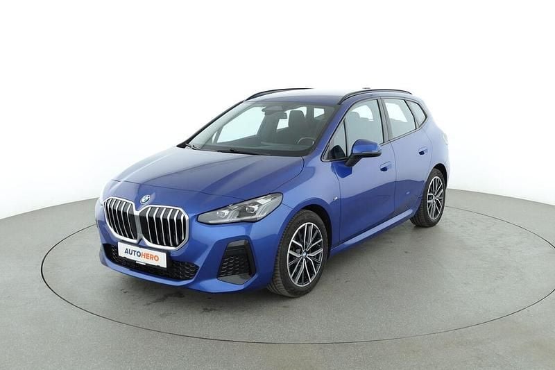 Blau Gebraucht 2023 BMW 218 Active Tourer M Sport Van / Kleinbus | 28.550 € (Guter Preis) - Bild 1/3