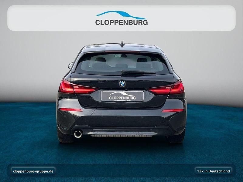 Gebraucht BMW 118 Sport Line 140 PS (102 kW) 2019 Saphirschwarz Kleinwagen