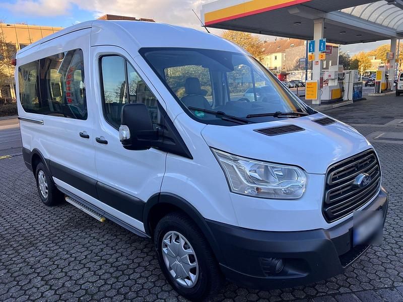 Gebraucht Ford Transit 131 PS (96 kW) 2018 Weiß Van / Kleinbus