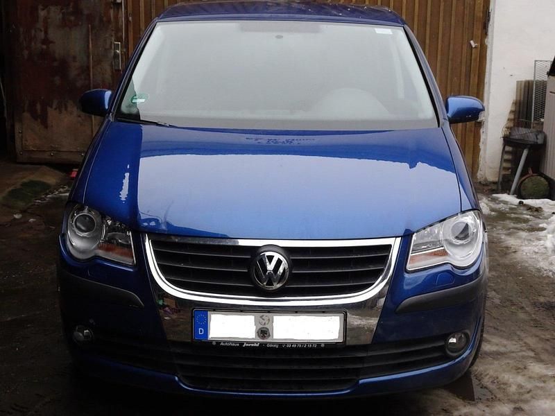 Gebraucht VW Touran 140 PS (102 kW) 2007 Blau Van / Kleinbus